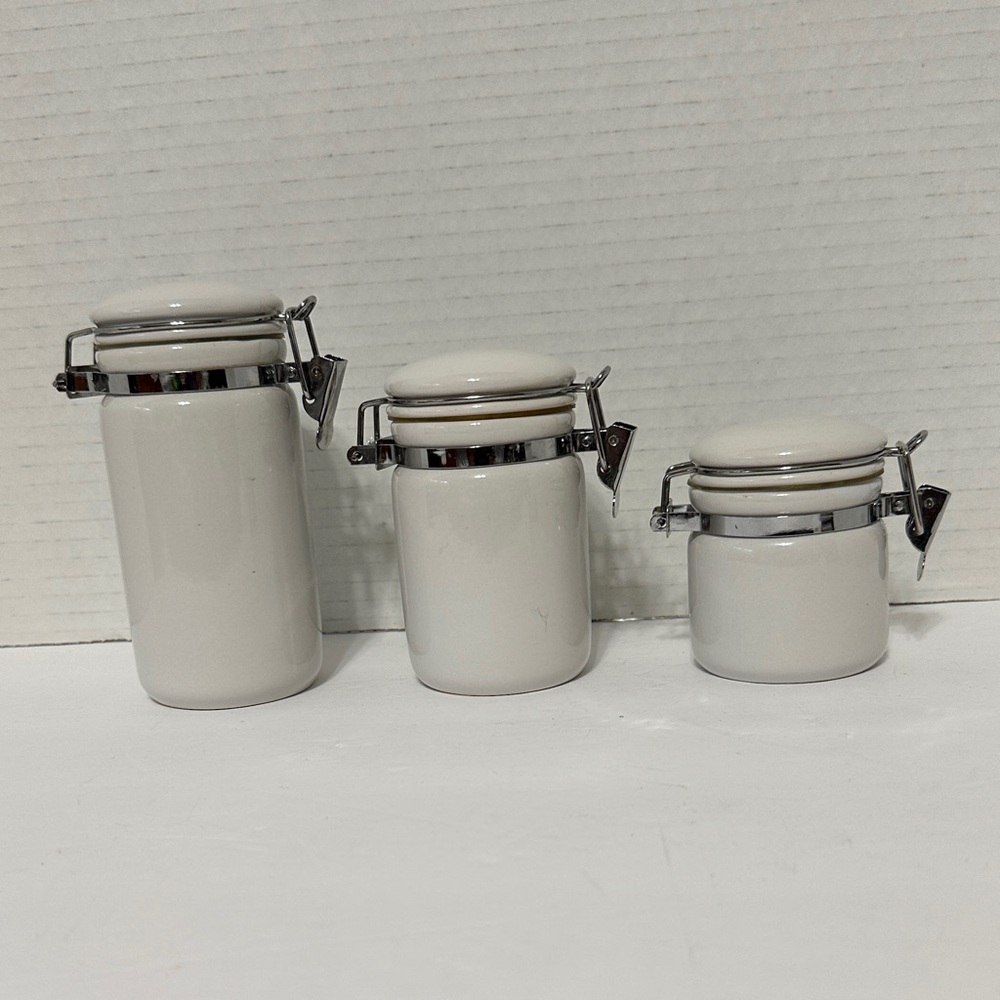 Small Oggi White Ceramic Airtight Storage Jar Set